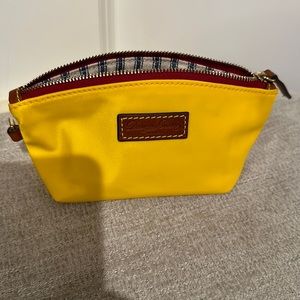 Dooney and Bourke make up clutch
